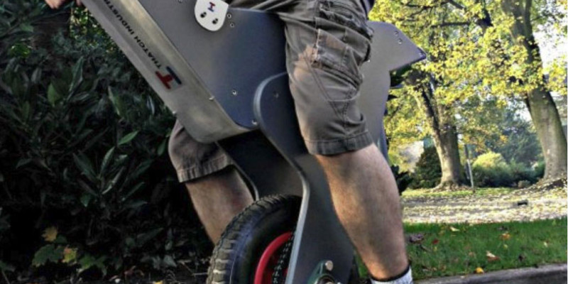 Homemade Unicycle Self-Balances With Help From Arduino